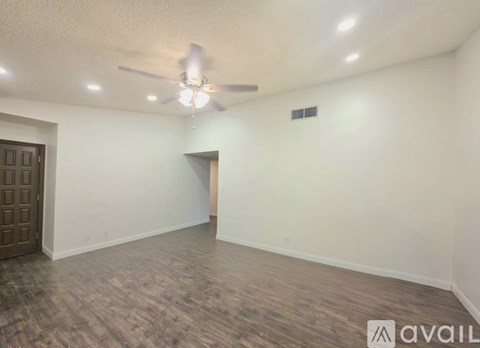 E Reno Ave 3 Beds Apartment for Rent