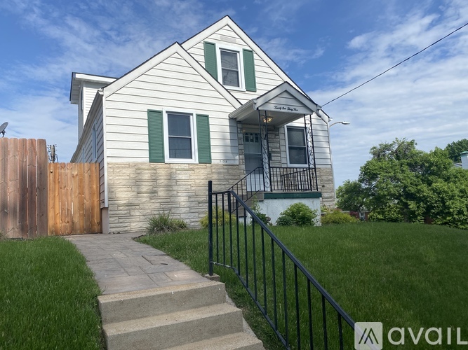 2135 Sublette Avenue 3 Beds Single Family Home for Rent - Photo gallery 4