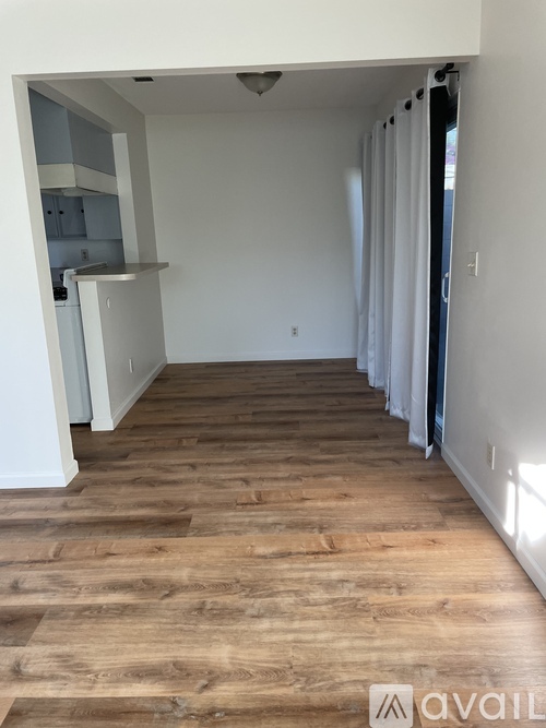 8761 Vans St 3 Beds Single Family Home for Rent - Photo gallery 3