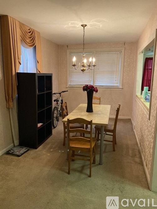 5827 Newtown Avenue 3 Beds Single Family Home for Rent - Photo gallery 2
