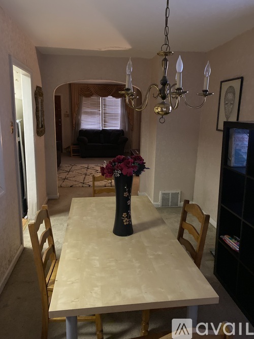 5827 Newtown Avenue 3 Beds Single Family Home for Rent - Photo gallery 3