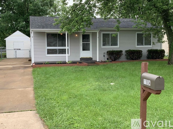 11934 Holly Brook Dr 3 Beds Single Family Home for Rent - Photo gallery 1