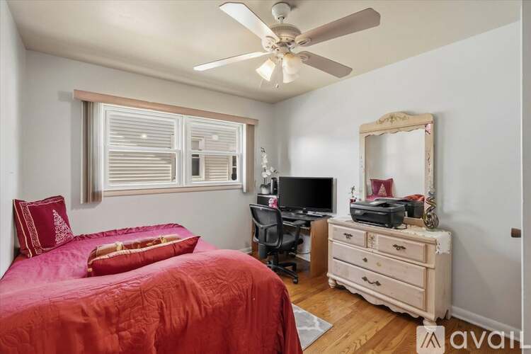 4431 N 62nd St 3 Beds Townhouse for Rent - Photo gallery 4