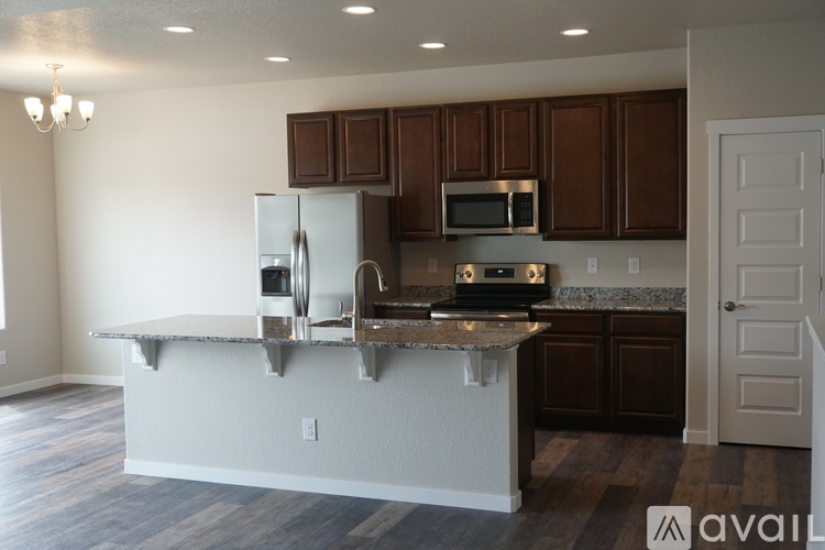 8810 15th Street Road 4 Beds Single Family Home for Rent - Photo gallery 2