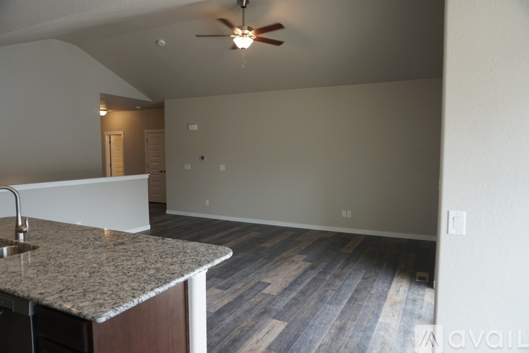 8810 15th Street Road 4 Beds Single Family Home for Rent - Photo gallery 3