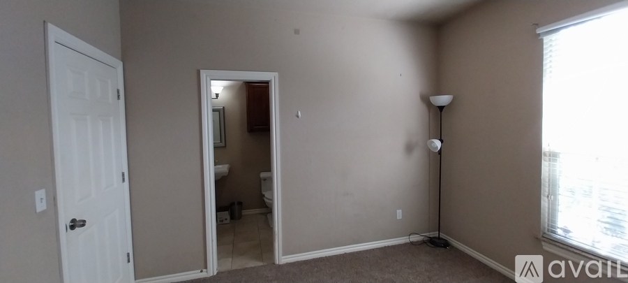 17020 Wales Green Ave 4 Beds Single Family Home for Rent - Photo gallery 5