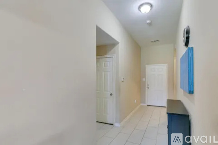 1617 Waters Edge Drive 3 Beds Single Family Home for Rent - Photo gallery 3