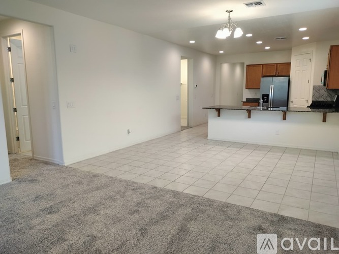20415 East Domingo Road 5 Beds Single Family Home for Rent - Photo gallery 5