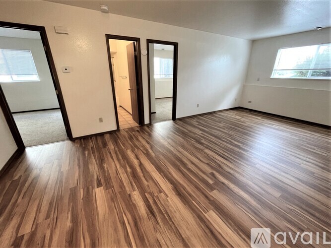 D St 2 Beds Apartment for Rent - Photo gallery 4