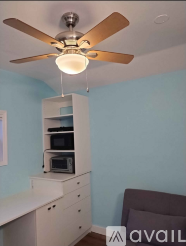 876 35th Avenue Studio Apartment for Rent - Photo gallery 4