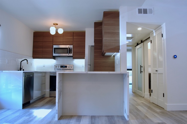 2120 Rodney Dr 2 Beds Apartment for Rent - Photo gallery 3