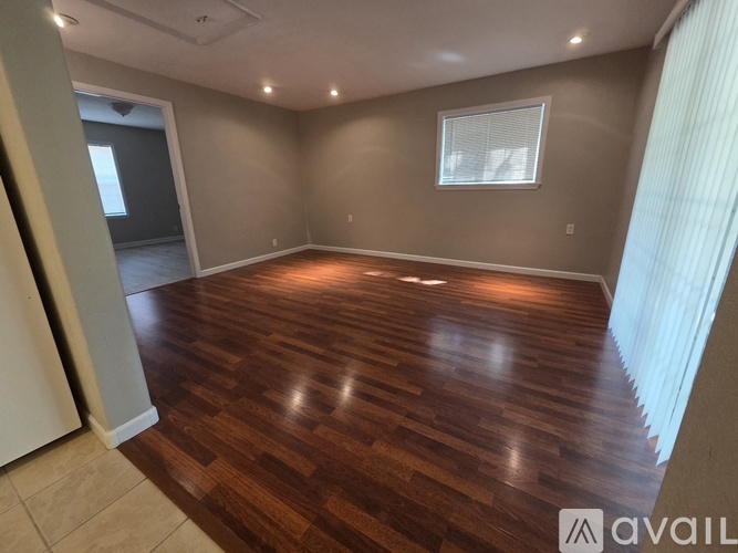 550 South 4th Street 3 Beds Single Family Home for Rent - Photo gallery 2
