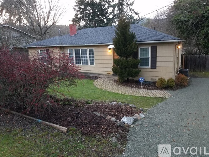 550 South 4th Street 3 Beds Single Family Home for Rent - Photo gallery 5