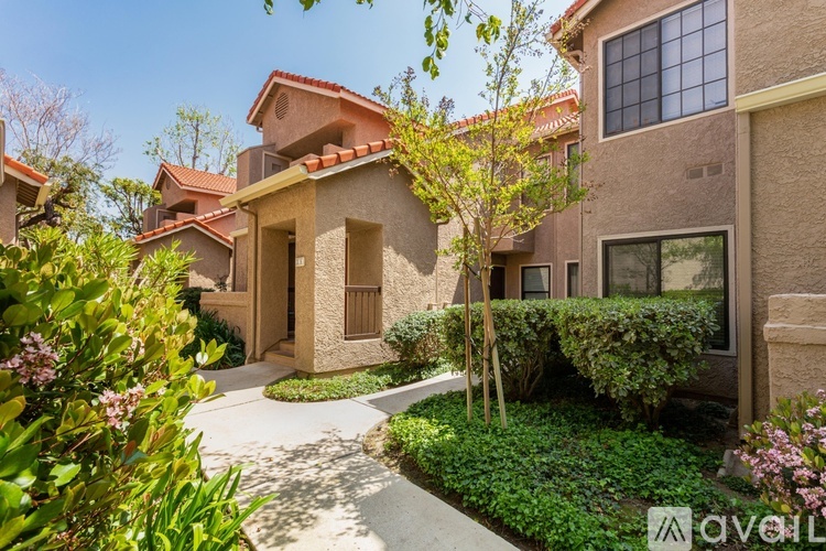 2359 Archwood Ln 2 Beds Apartment for Rent - Photo gallery 2