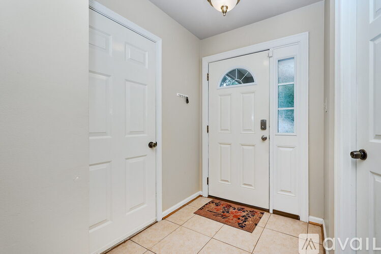 215 Seasons Trail 3 Beds Townhouse for Rent - Photo gallery 4