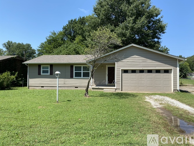 1308 N Willow Rd 3 Beds Single Family Home for Rent - Photo gallery 1