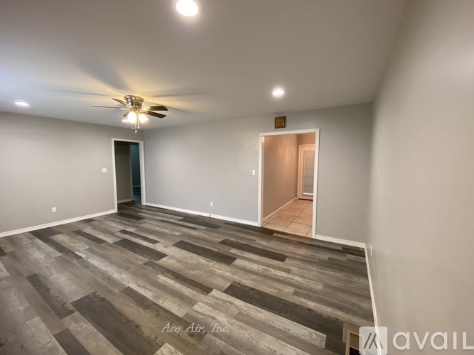 1308 N Willow Rd 3 Beds Single Family Home for Rent - Photo gallery 4