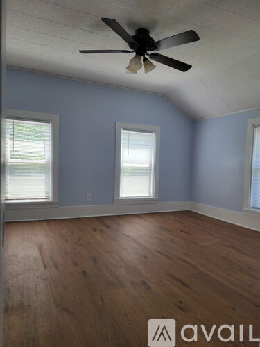 20 East Courtney Street 1 Apartment for Rent - Photo gallery 1
