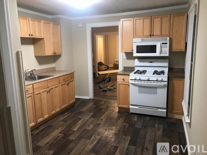 805 Emery Street 4 Beds Single Family Home for Rent - Photo gallery 1