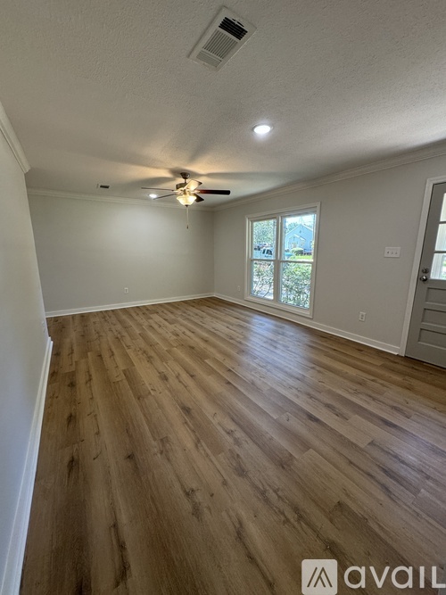 210 North Utica Street 3 Beds Single Family Home for Rent - Photo gallery 2