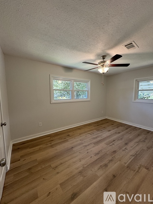 210 North Utica Street 3 Beds Single Family Home for Rent - Photo gallery 3