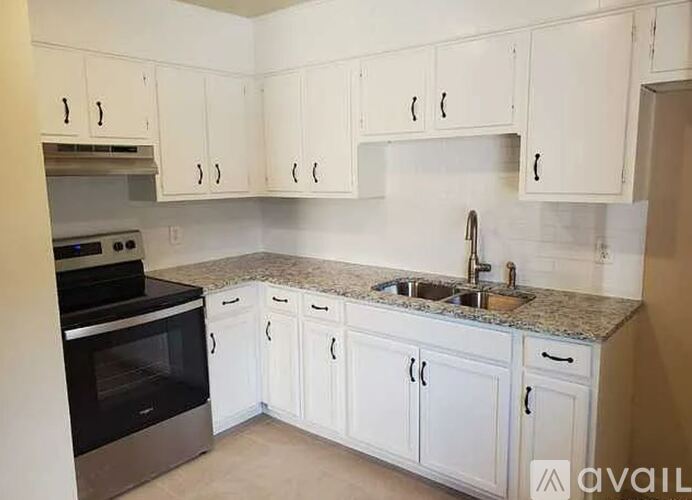 607 W Byrd Blvd 2 Beds Condo for Rent - Photo gallery 3