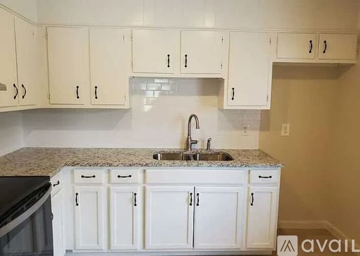 607 W Byrd Blvd 2 Beds Condo for Rent - Photo gallery 4