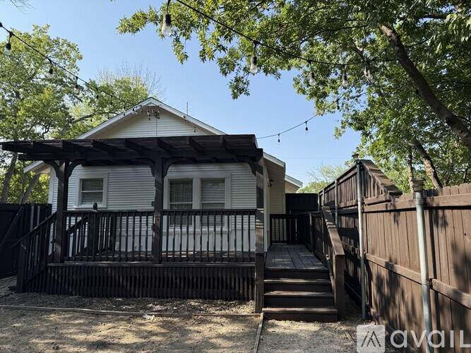 1204 Elm Street 3 Beds Single Family Home for Rent - Photo gallery 3