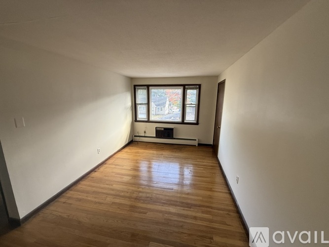 372 Park St 2 Beds Apartment for Rent - Photo gallery 4