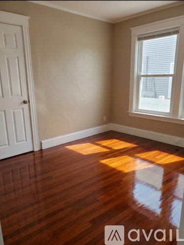 15 Pembroke Avenue 3 Beds Apartment for Rent