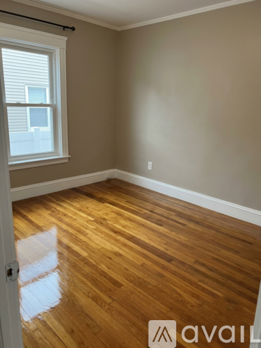15 Pembroke Avenue 3 Beds Apartment for Rent - Photo gallery 3