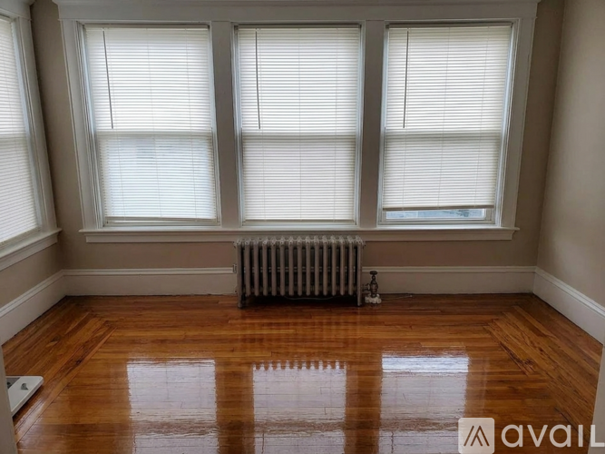 15 Pembroke Avenue 3 Beds Apartment for Rent - Photo gallery 4