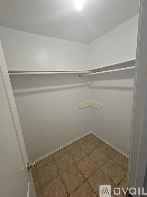 709 La Mancha Drive 3 Beds Apartment for Rent - Photo gallery 2