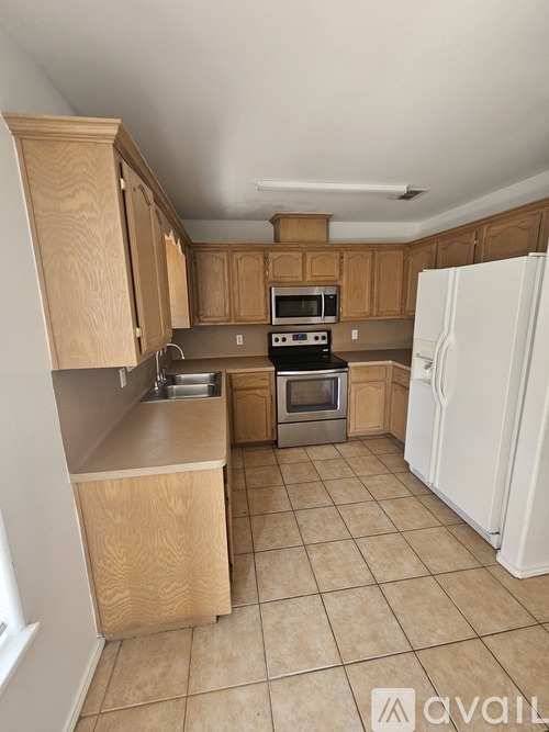 709 La Mancha Drive 3 Beds Apartment for Rent - Photo gallery 4