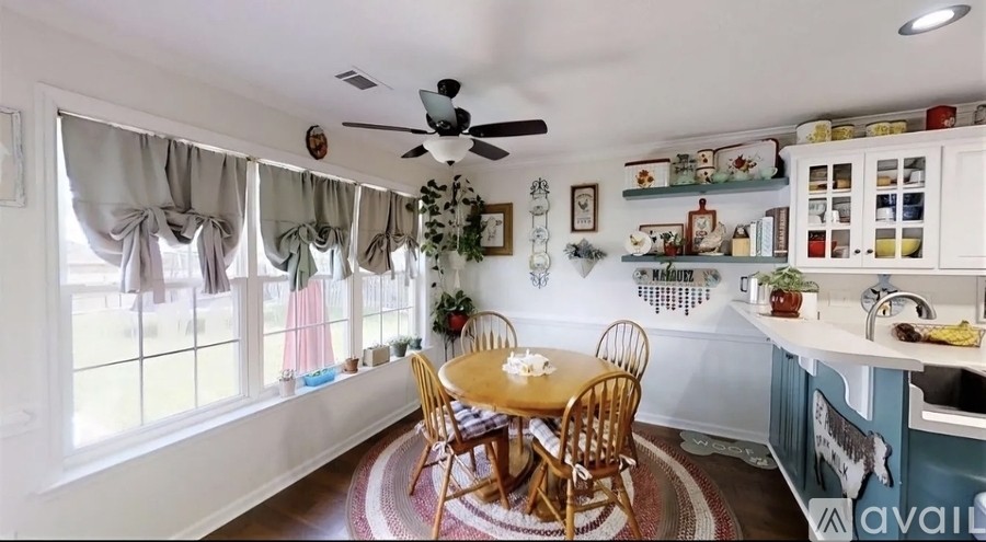 126 Adams Lane 4 Beds Single Family Home for Rent - Photo gallery 4