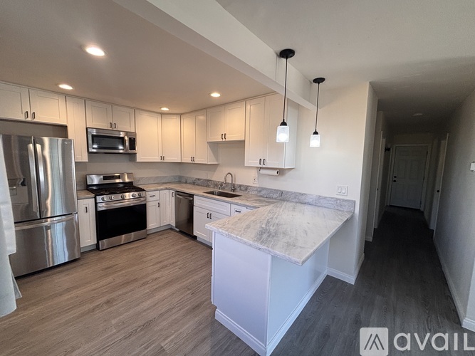 203 East Palomar Street 3 Beds Single Family Home for Rent - Photo gallery 4