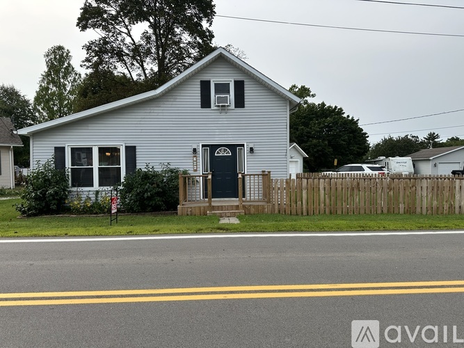 206 Krotzer Avenue 3 Beds Single Family Home for Rent - Photo gallery 1