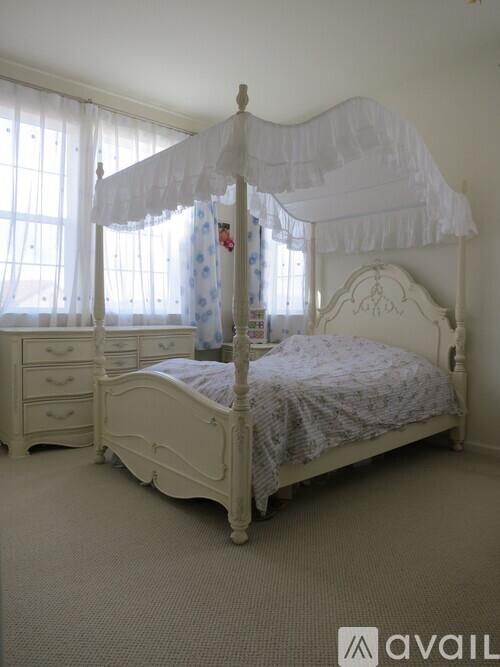 15xx Asterbell Drive 4 Beds Single Family Home for Rent - Photo gallery 5