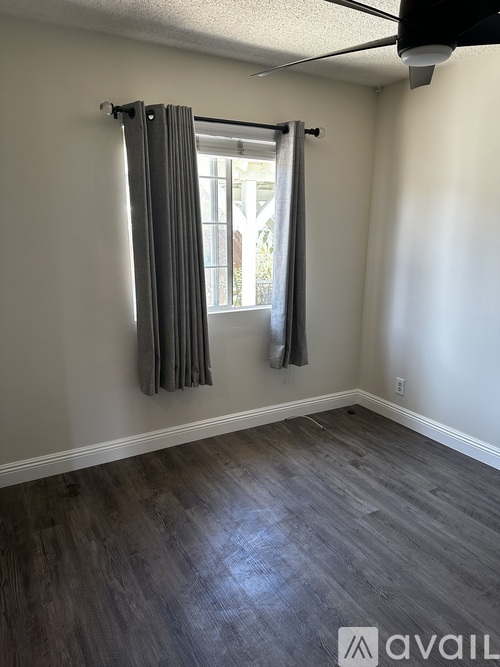 1939 1/2 Eastlake Avenue Studio Single Family Home for Rent - Photo gallery 5