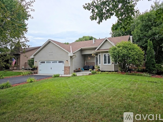 8214 109th Place North 4 Beds Single Family Home for Rent - Photo gallery 1