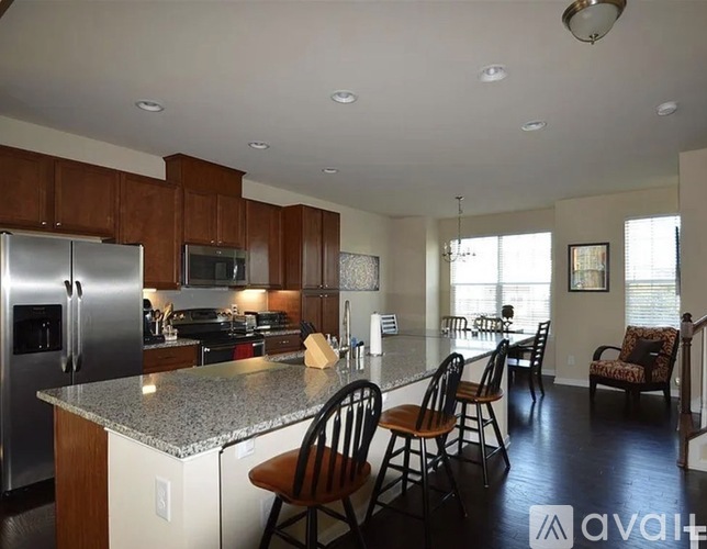 4006 Kentworth Drive Studio Townhouse for Rent - Photo gallery 4