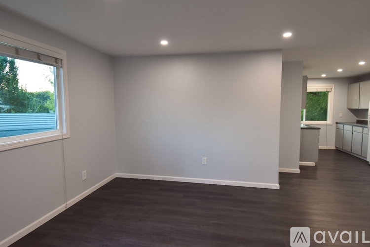 10170 SW Winter Ln 1 Apartment for Rent - Photo gallery 3