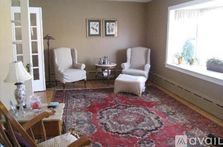 327 Euclid Avenue 3 Beds Single Family Home for Rent - Photo gallery 3
