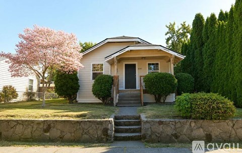 4840 North Yale Street 4 Beds Apartment for Rent
