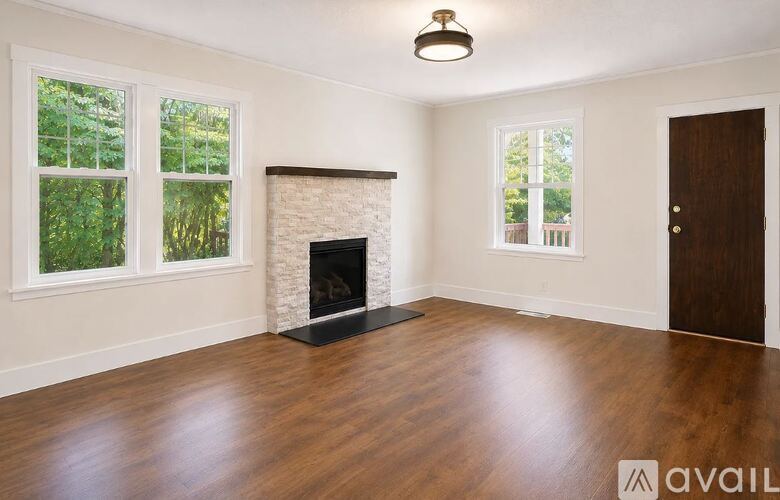 4840 North Yale Street 4 Beds Single Family Home for Rent - Photo gallery 2