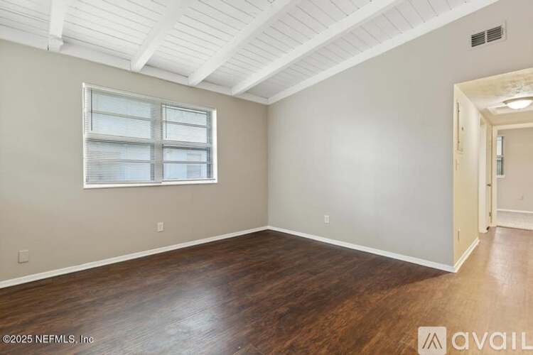 9346 10th Avenue 3 Beds Single Family Home for Rent - Photo gallery 3
