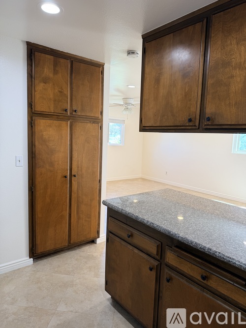 135 Loma Vista Street Studio Apartment for Rent - Photo gallery 4