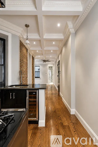 72 West 108th St 3 Beds Apartment for Rent - Photo gallery 3
