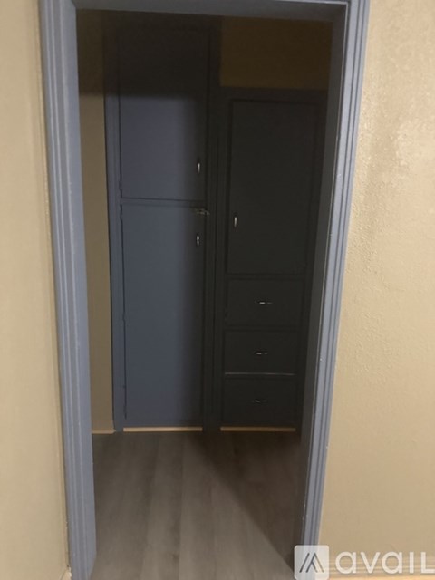 2356 S Volutsia Ave 3 Beds Apartment for Rent