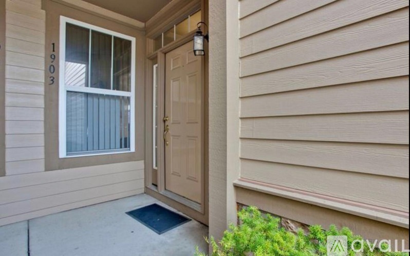 1903 Crenshaw Circle 3 Beds Townhouse for Rent - Photo gallery 3